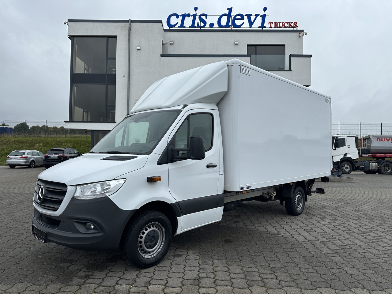 Mercedes-Benz Sprinter 319 CDI Koffer LBW RFK SH Tempomat - Dostavno vozilo sa zatvorenim sandukom: slika Mercedes-Benz Sprinter 319 CDI Koffer LBW RFK SH Tempomat - Dostavno vozilo sa zatvorenim sandukom Mercedes-Benz Sprinter 319 CDI Koffer LBW RFK SH Tempomat - Dostavno vozilo sa zatvorenim sandukom: slika Mercedes-Benz Sprinter 319 CDI Koffer LBW RFK SH Tempomat - Dostavno vozilo sa zatvorenim sandukom