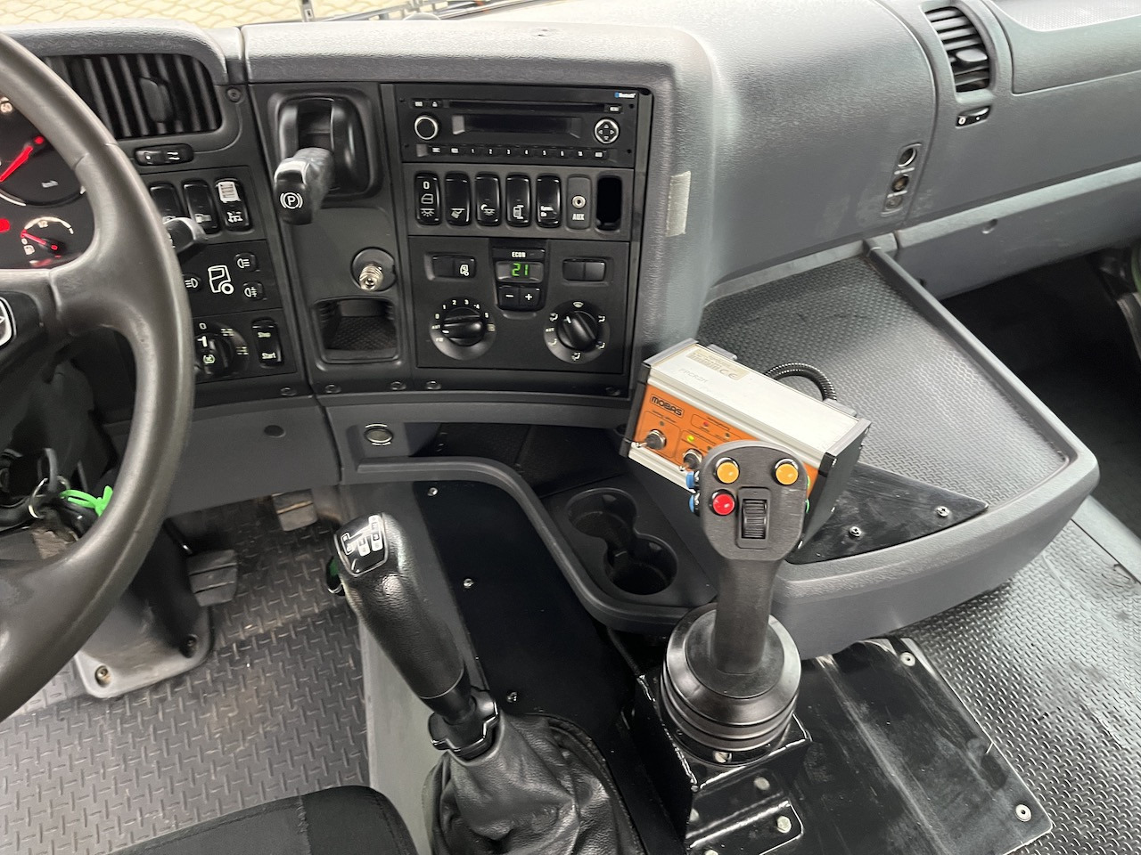 Scania G 450 8x4 Trösch Abrollkipper - Kamion s kukastom dizalicom: slika Scania G 450 8x4 Trösch Abrollkipper - Kamion s kukastom dizalicom Scania G 450 8x4 Trösch Abrollkipper - Kamion s kukastom dizalicom: slika Scania G 450 8x4 Trösch Abrollkipper - Kamion s kukastom dizalicom