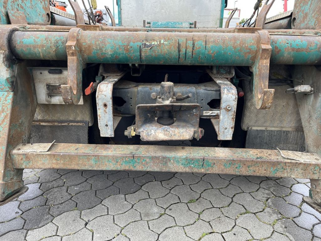 Scania P114 340 4x2 Trösch Absetzkipper Retarder AHK - Utovarivač s proklizavajućim upravljanjem: slika Scania P114 340 4x2 Trösch Absetzkipper Retarder AHK - Utovarivač s proklizavajućim upravljanjem Scania P114 340 4x2 Trösch Absetzkipper Retarder AHK - Utovarivač s proklizavajućim upravljanjem: slika Scania P114 340 4x2 Trösch Absetzkipper Retarder AHK - Utovarivač s proklizavajućim upravljanjem