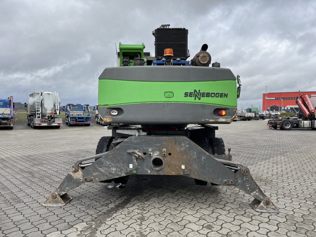 Sennebogen 818 Umschlagbagger Greifer - Bager na kotačima: slika Sennebogen 818 Umschlagbagger Greifer - Bager na kotačima Sennebogen 818 Umschlagbagger Greifer - Bager na kotačima: slika Sennebogen 818 Umschlagbagger Greifer - Bager na kotačima