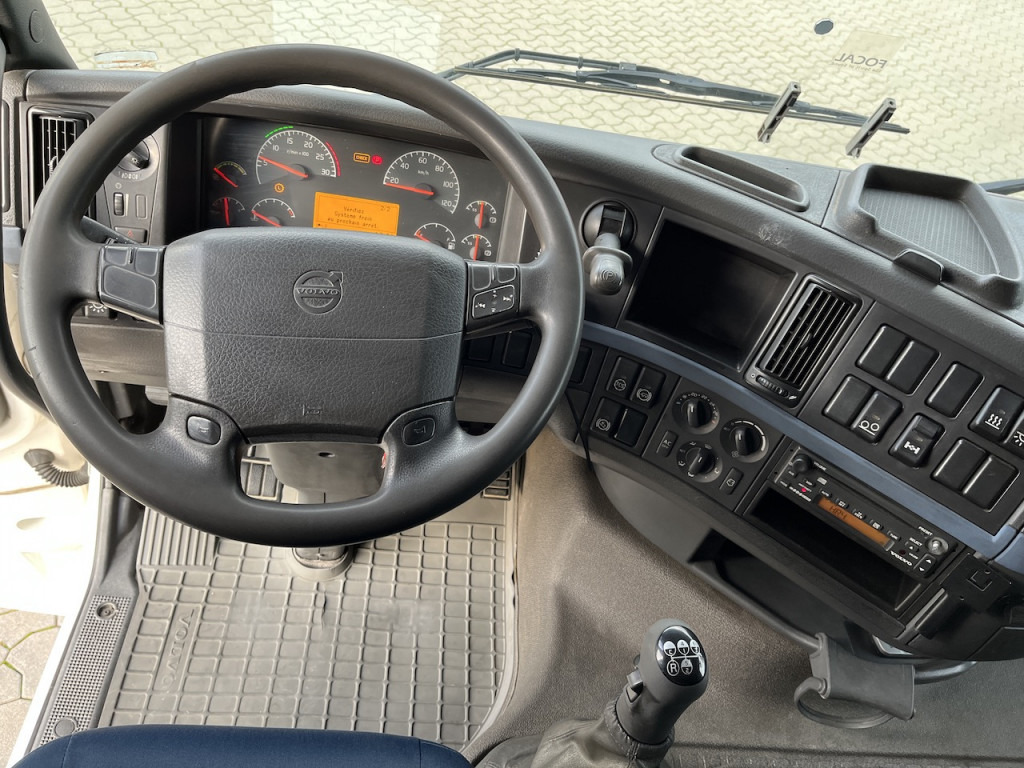 Volvo FH 520 6x2 Palfinger PK 12502 | AHK - Kamion s kranom, Kamion s otvorenim sandukom: slika Volvo FH 520 6x2 Palfinger PK 12502 | AHK - Kamion s kranom, Kamion s otvorenim sandukom Volvo FH 520 6x2 Palfinger PK 12502 | AHK - Kamion s kranom, Kamion s otvorenim sandukom: slika Volvo FH 520 6x2 Palfinger PK 12502 | AHK - Kamion s kranom, Kamion s otvorenim sandukom