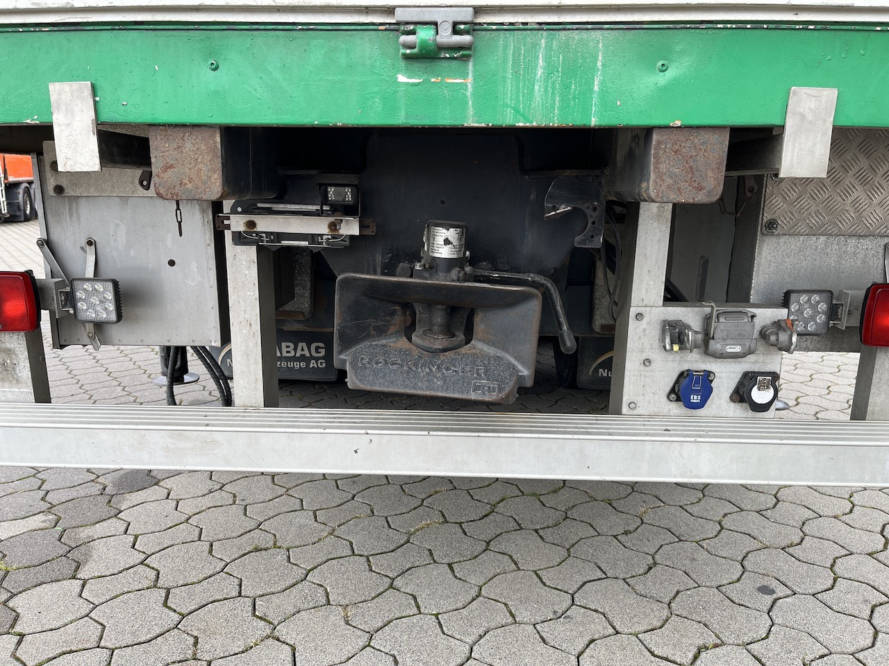 Volvo FM 440 8x4 Palfinger PK 44002 Wechselsystem - Kamion s otvorenim sandukom, Kamion s kranom: slika Volvo FM 440 8x4 Palfinger PK 44002 Wechselsystem - Kamion s otvorenim sandukom, Kamion s kranom Volvo FM 440 8x4 Palfinger PK 44002 Wechselsystem - Kamion s otvorenim sandukom, Kamion s kranom: slika Volvo FM 440 8x4 Palfinger PK 44002 Wechselsystem - Kamion s otvorenim sandukom, Kamion s kranom