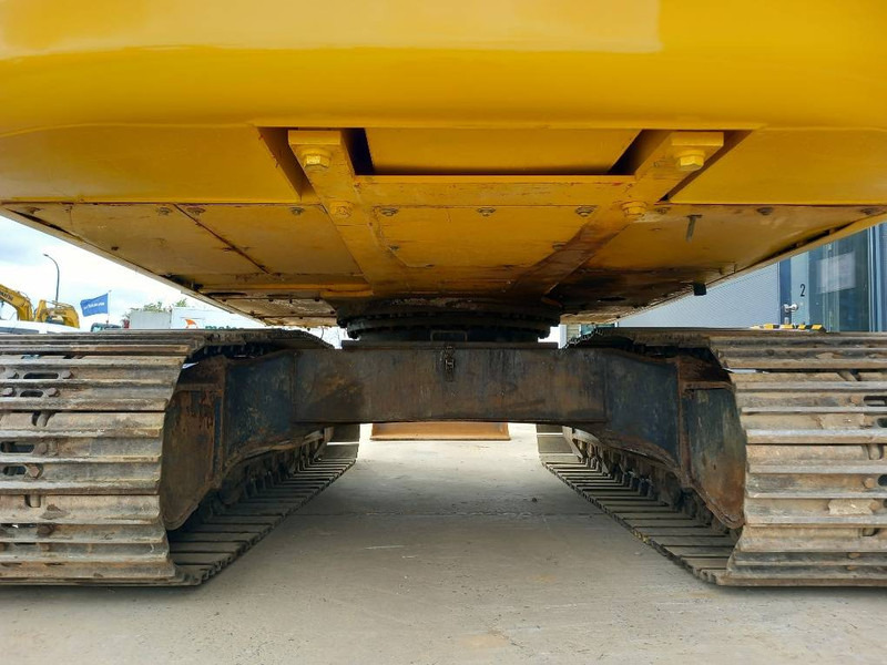 Bager gusjeničar Komatsu PC210LCI-11: slika Bager gusjeničar Komatsu PC210LCI-11