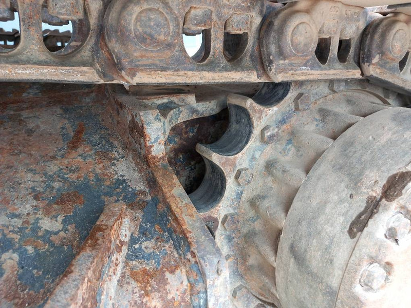 Bager gusjeničar Komatsu PC210LCI-11: slika Bager gusjeničar Komatsu PC210LCI-11
