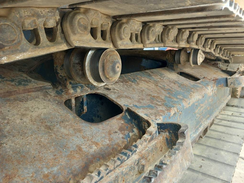 Bager gusjeničar Komatsu PC210LCI-11: slika Bager gusjeničar Komatsu PC210LCI-11