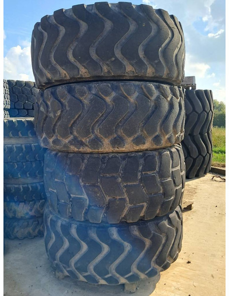 Komatsu WA380 4x RIM ASSY 423-30-62201 - Gume i felge za Građevinski strojevi: slika Komatsu WA380 4x RIM ASSY 423-30-62201 - Gume i felge za Građevinski strojevi Komatsu WA380 4x RIM ASSY 423-30-62201 - Gume i felge za Građevinski strojevi: slika Komatsu WA380 4x RIM ASSY 423-30-62201 - Gume i felge za Građevinski strojevi