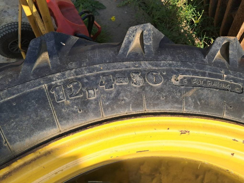 Record 12.4-36 - Gume i felge za Građevinski strojevi: slika Record 12.4-36 - Gume i felge za Građevinski strojevi Record 12.4-36 - Gume i felge za Građevinski strojevi: slika Record 12.4-36 - Gume i felge za Građevinski strojevi