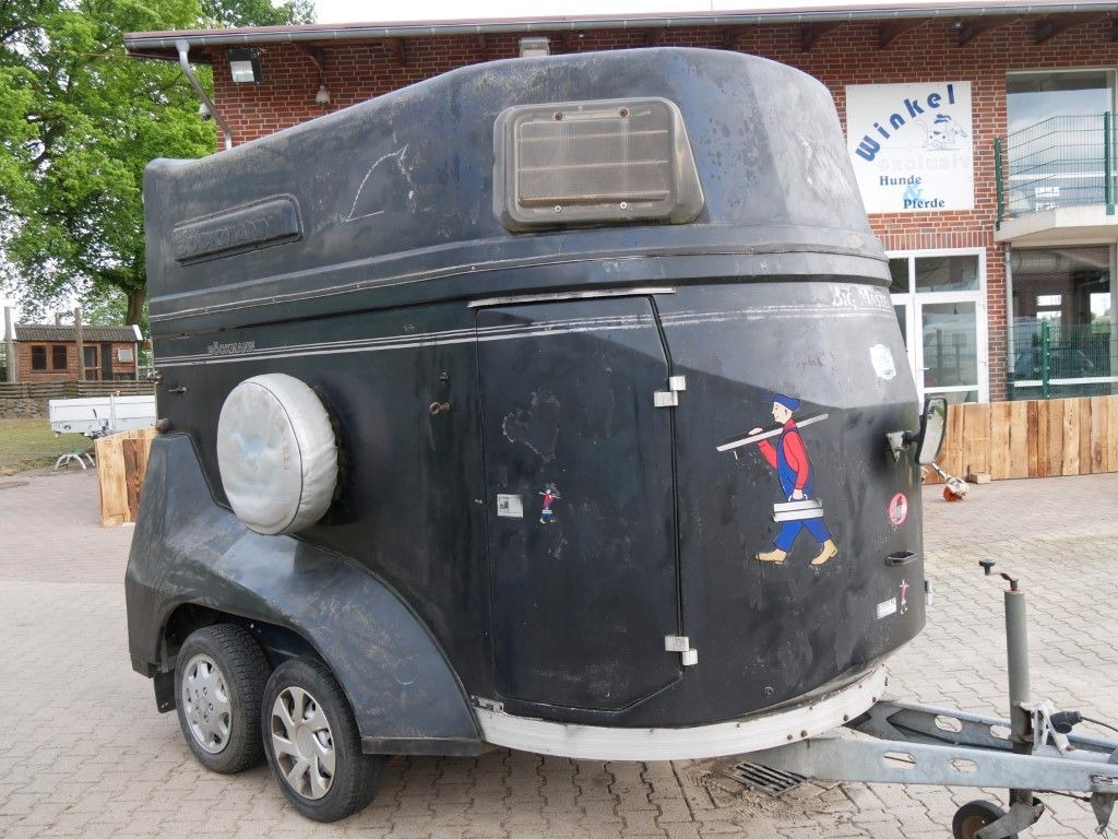 Böckmann Big Master Böckmann Big Master - Prikolica za konje: slika Böckmann Big Master Böckmann Big Master - Prikolica za konje Böckmann Big Master Böckmann Big Master - Prikolica za konje: slika Böckmann Big Master Böckmann Big Master - Prikolica za konje