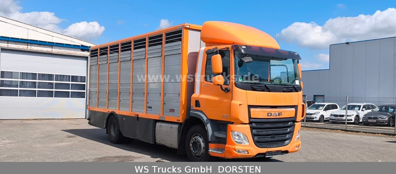 DAF CF 400 Menke Einstock - Kamion za prijevoz konja: slika DAF CF 400 Menke Einstock - Kamion za prijevoz konja DAF CF 400 Menke Einstock - Kamion za prijevoz konja: slika DAF CF 400 Menke Einstock - Kamion za prijevoz konja