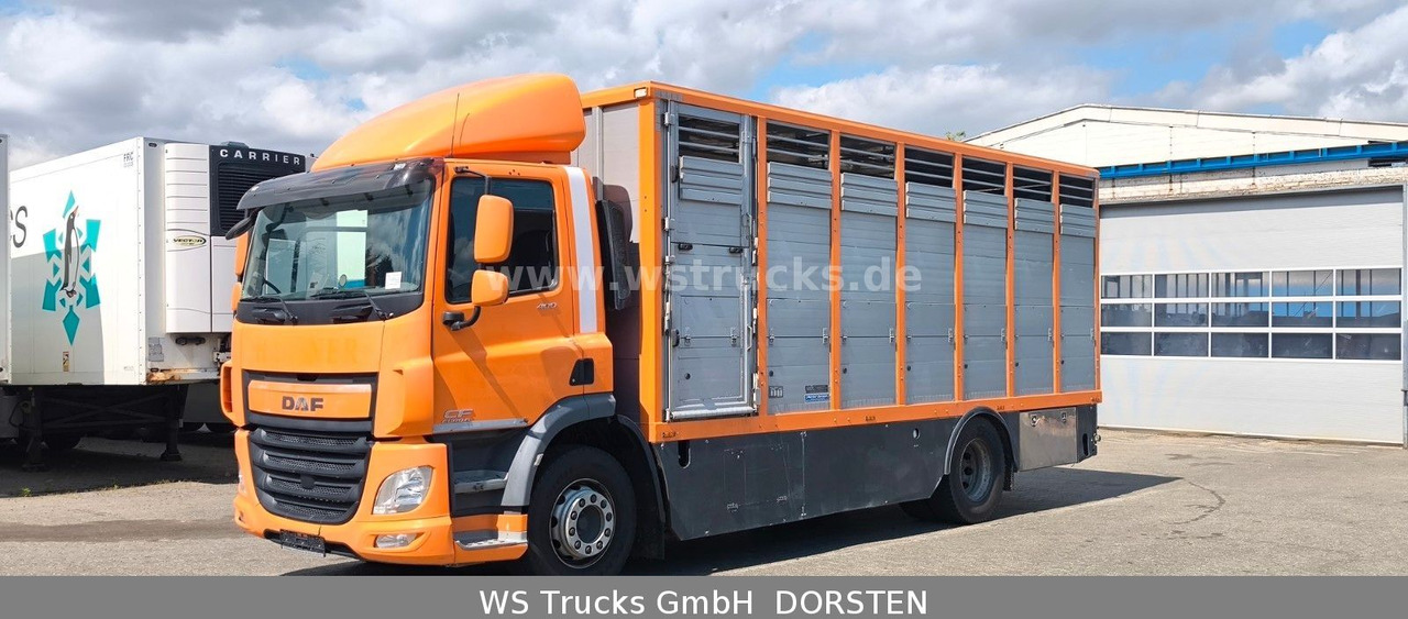 DAF CF 400 Menke Einstock Viehtransporter - Kamion za prijevoz konja: slika DAF CF 400 Menke Einstock Viehtransporter - Kamion za prijevoz konja DAF CF 400 Menke Einstock Viehtransporter - Kamion za prijevoz konja: slika DAF CF 400 Menke Einstock Viehtransporter - Kamion za prijevoz konja