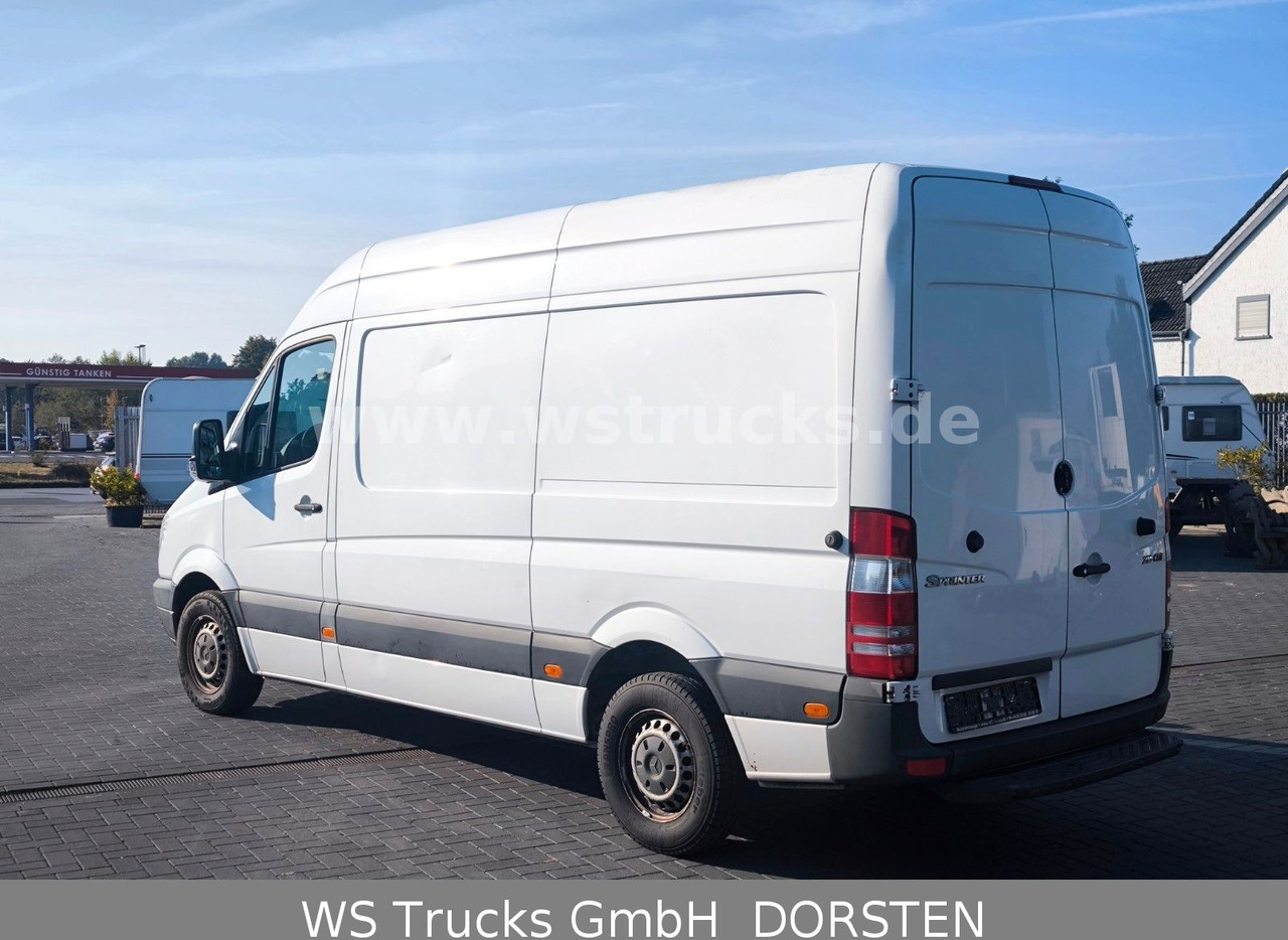 Mercedes-Benz Sprinter II Kasten 216 CDI Hoch/Lang - Dostavno vozilo: slika Mercedes-Benz Sprinter II Kasten 216 CDI Hoch/Lang - Dostavno vozilo Mercedes-Benz Sprinter II Kasten 216 CDI Hoch/Lang - Dostavno vozilo: slika Mercedes-Benz Sprinter II Kasten 216 CDI Hoch/Lang - Dostavno vozilo