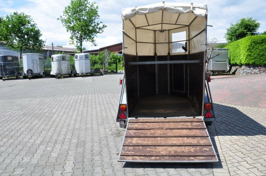 Holz Plane 1,5 Pferde - Prikolica za konje: slika Holz Plane 1,5 Pferde - Prikolica za konje Holz Plane 1,5 Pferde - Prikolica za konje: slika Holz Plane 1,5 Pferde - Prikolica za konje