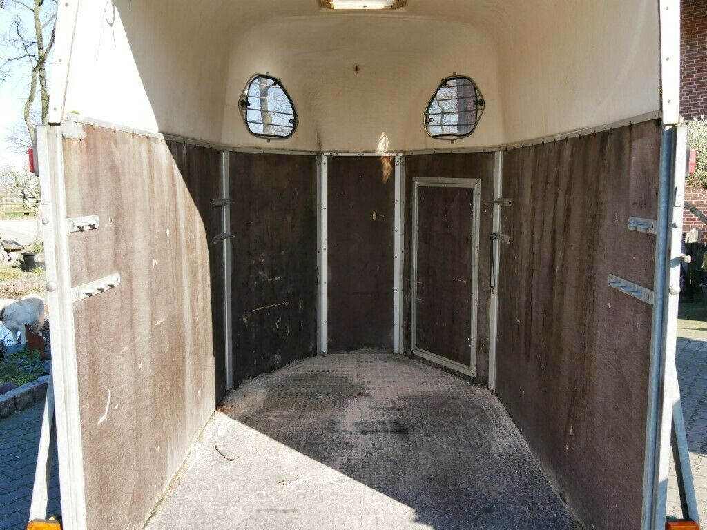 Holz Poly 2 Pferde Holz Poly 2 Pferde - Prikolica za konje: slika Holz Poly 2 Pferde Holz Poly 2 Pferde - Prikolica za konje Holz Poly 2 Pferde Holz Poly 2 Pferde - Prikolica za konje: slika Holz Poly 2 Pferde Holz Poly 2 Pferde - Prikolica za konje