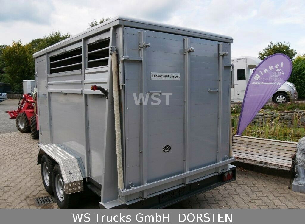 Menke-Janzen Einstock Tandem - Prikolica za prijevoz stoke: slika Menke-Janzen Einstock Tandem - Prikolica za prijevoz stoke Menke-Janzen Einstock Tandem - Prikolica za prijevoz stoke: slika Menke-Janzen Einstock Tandem - Prikolica za prijevoz stoke