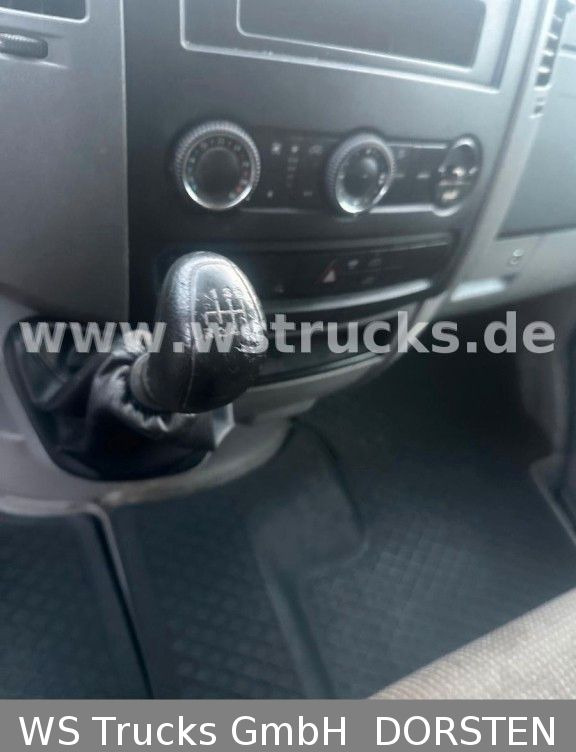 Mercedes-Benz Sprinter II Kasten 216 CDI Hoch/Lang - Automobil: slika Mercedes-Benz Sprinter II Kasten 216 CDI Hoch/Lang - Automobil Mercedes-Benz Sprinter II Kasten 216 CDI Hoch/Lang - Automobil: slika Mercedes-Benz Sprinter II Kasten 216 CDI Hoch/Lang - Automobil