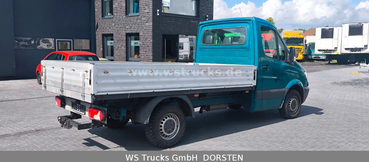 Mercedes-Benz Sprinter II Pritsche215 CDI - Dostavno vozilo s ravnom platformom: slika Mercedes-Benz Sprinter II Pritsche215 CDI - Dostavno vozilo s ravnom platformom Mercedes-Benz Sprinter II Pritsche215 CDI - Dostavno vozilo s ravnom platformom: slika Mercedes-Benz Sprinter II Pritsche215 CDI - Dostavno vozilo s ravnom platformom