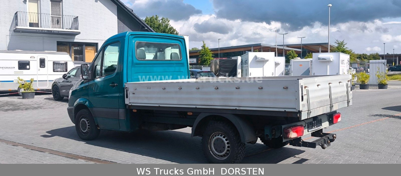 Mercedes-Benz Sprinter II Pritsche215 CDI - Dostavno vozilo s ravnom platformom: slika Mercedes-Benz Sprinter II Pritsche215 CDI - Dostavno vozilo s ravnom platformom Mercedes-Benz Sprinter II Pritsche215 CDI - Dostavno vozilo s ravnom platformom: slika Mercedes-Benz Sprinter II Pritsche215 CDI - Dostavno vozilo s ravnom platformom