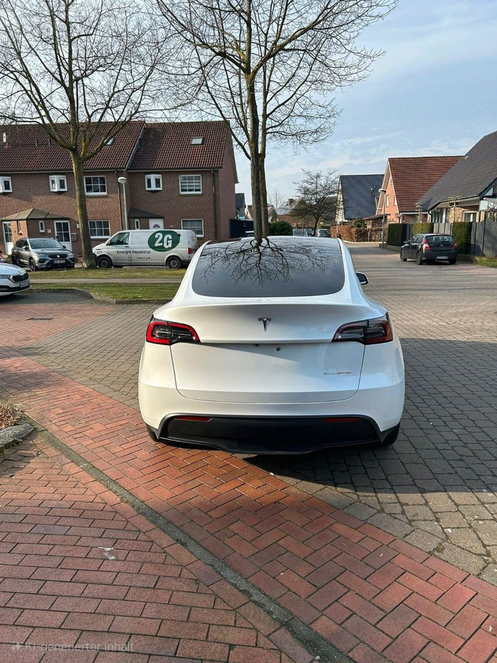 Tesla Model Y Long Range Dual AWD - Limuzina: slika Tesla Model Y Long Range Dual AWD - Limuzina Tesla Model Y Long Range Dual AWD - Limuzina: slika Tesla Model Y Long Range Dual AWD - Limuzina