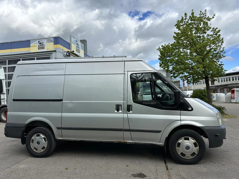 Ford Transit 2.5 TDI KA Hoch HEGLA GLAS Luftfederung - Dostavno vozilo: slika Ford Transit 2.5 TDI KA Hoch HEGLA GLAS Luftfederung - Dostavno vozilo Ford Transit 2.5 TDI KA Hoch HEGLA GLAS Luftfederung - Dostavno vozilo: slika Ford Transit 2.5 TDI KA Hoch HEGLA GLAS Luftfederung - Dostavno vozilo