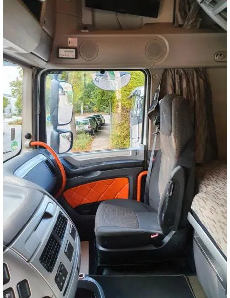 Novi Tegljač DAF XF 106.510 FT 6x2/4 SSC 3-Achser MEGA E6: slika Novi Tegljač DAF XF 106.510 FT 6x2/4 SSC 3-Achser MEGA E6