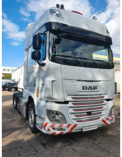 DAF XF 106.510 FT 6x2/4 SSC 3-Achser MEGA E6 - Tegljač: slika DAF XF 106.510 FT 6x2/4 SSC 3-Achser MEGA E6 - Tegljač DAF XF 106.510 FT 6x2/4 SSC 3-Achser MEGA E6 - Tegljač: slika DAF XF 106.510 FT 6x2/4 SSC 3-Achser MEGA E6 - Tegljač