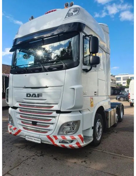 DAF XF 106.510 FT 6x2/4 SSC 3-Achser MEGA E6 - Tegljač: slika DAF XF 106.510 FT 6x2/4 SSC 3-Achser MEGA E6 - Tegljač DAF XF 106.510 FT 6x2/4 SSC 3-Achser MEGA E6 - Tegljač: slika DAF XF 106.510 FT 6x2/4 SSC 3-Achser MEGA E6 - Tegljač