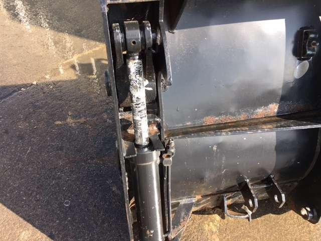 2350mm - Utovarna korpa: slika 2350mm - Utovarna korpa 2350mm - Utovarna korpa: slika 2350mm - Utovarna korpa