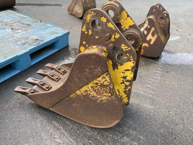 380mm - Axes 40mm - Korpa za bager: slika 380mm - Axes 40mm - Korpa za bager 380mm - Axes 40mm - Korpa za bager: slika 380mm - Axes 40mm - Korpa za bager