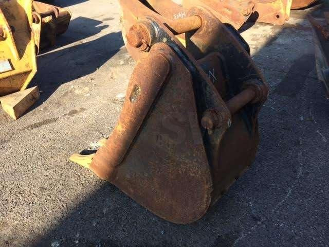 CATERPILLAR 415mm - Type Tractopelle - Korpa za bager: slika CATERPILLAR 415mm - Type Tractopelle - Korpa za bager CATERPILLAR 415mm - Type Tractopelle - Korpa za bager: slika CATERPILLAR 415mm - Type Tractopelle - Korpa za bager