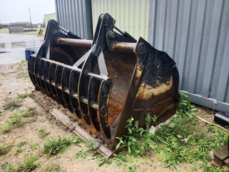 MAGSI 3800 Litres - Mâchoires - Utovarna korpa: slika MAGSI 3800 Litres - Mâchoires - Utovarna korpa MAGSI 3800 Litres - Mâchoires - Utovarna korpa: slika MAGSI 3800 Litres - Mâchoires - Utovarna korpa