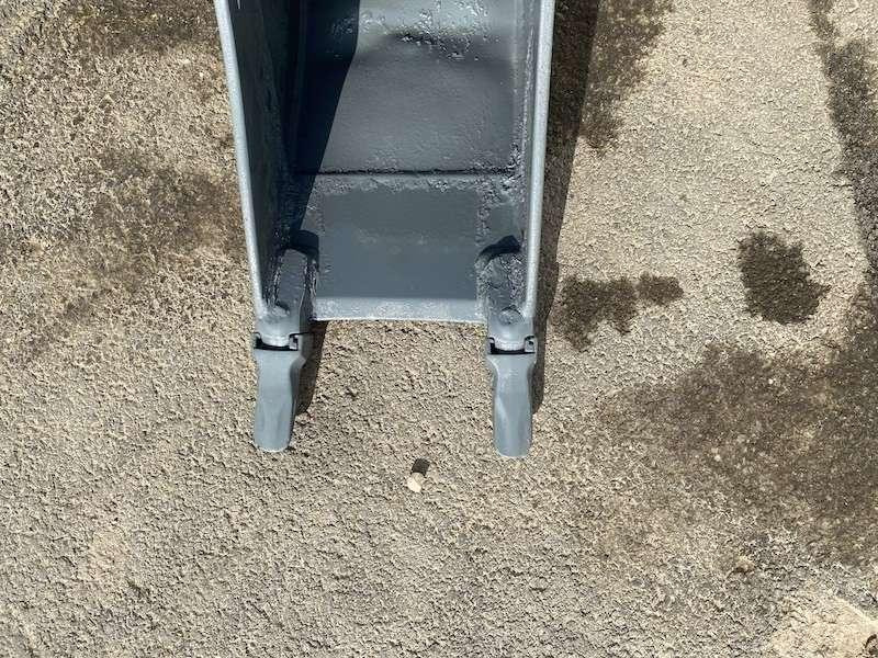 MECALAC 340mm - séries 8 / 10 / 11 et 12 - Korpa za bager: slika MECALAC 340mm - séries 8 / 10 / 11 et 12 - Korpa za bager MECALAC 340mm - séries 8 / 10 / 11 et 12 - Korpa za bager: slika MECALAC 340mm - séries 8 / 10 / 11 et 12 - Korpa za bager