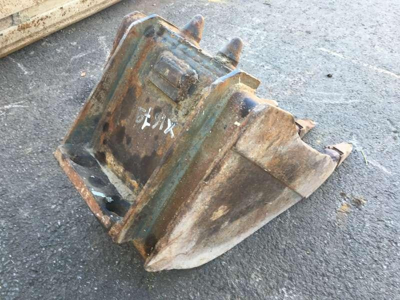 VOLVO 360mm - pelles 2,5 Tonnes - Korpa za bager: slika VOLVO 360mm - pelles 2,5 Tonnes - Korpa za bager VOLVO 360mm - pelles 2,5 Tonnes - Korpa za bager: slika VOLVO 360mm - pelles 2,5 Tonnes - Korpa za bager