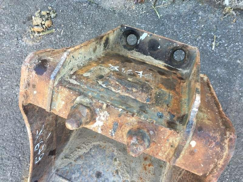 VOLVO 360mm - pelles 2,5 Tonnes - Korpa za bager: slika VOLVO 360mm - pelles 2,5 Tonnes - Korpa za bager VOLVO 360mm - pelles 2,5 Tonnes - Korpa za bager: slika VOLVO 360mm - pelles 2,5 Tonnes - Korpa za bager