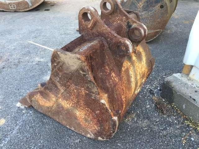 VOLVO EC 35 - Axes 40mm - 560mm - Korpa za bager: slika VOLVO EC 35 - Axes 40mm - 560mm - Korpa za bager VOLVO EC 35 - Axes 40mm - 560mm - Korpa za bager: slika VOLVO EC 35 - Axes 40mm - 560mm - Korpa za bager