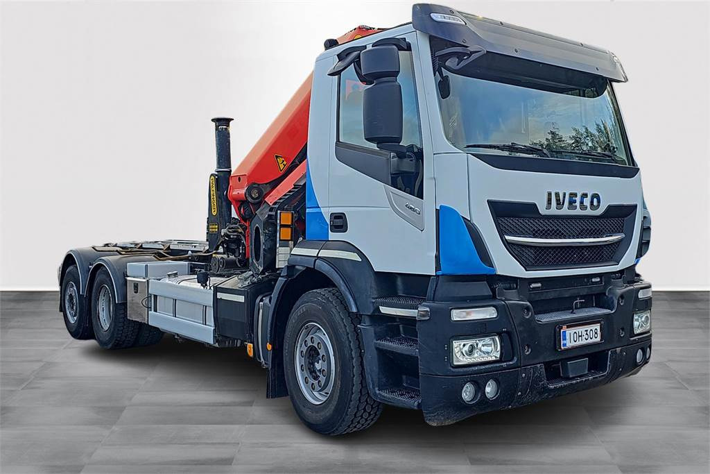 Iveco Stralis 480 - Kamion s kranom: slika Iveco Stralis 480 - Kamion s kranom Iveco Stralis 480 - Kamion s kranom: slika Iveco Stralis 480 - Kamion s kranom