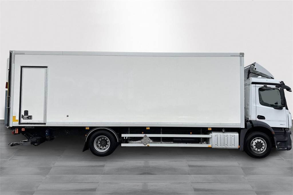 Mercedes-Benz ACTROS 1827 5 KSA-kori +PL - Kamion sandučar: slika Mercedes-Benz ACTROS 1827 5 KSA-kori +PL - Kamion sandučar Mercedes-Benz ACTROS 1827 5 KSA-kori +PL - Kamion sandučar: slika Mercedes-Benz ACTROS 1827 5 KSA-kori +PL - Kamion sandučar