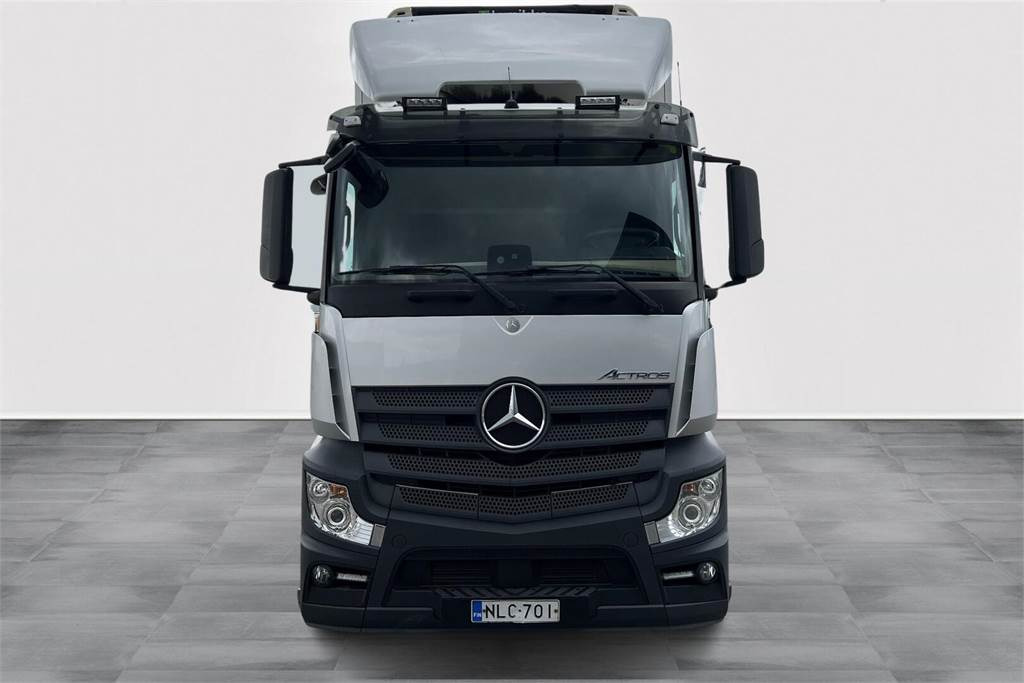 Mercedes-Benz ACTROS 2551 6X2 FRC 06/2027 - Izotermni kamion: slika Mercedes-Benz ACTROS 2551 6X2 FRC 06/2027 - Izotermni kamion Mercedes-Benz ACTROS 2551 6X2 FRC 06/2027 - Izotermni kamion: slika Mercedes-Benz ACTROS 2551 6X2 FRC 06/2027 - Izotermni kamion