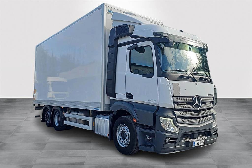 Mercedes-Benz Actros 2553L - Kokosivuaukeva - Kamion sandučar: slika Mercedes-Benz Actros 2553L - Kokosivuaukeva - Kamion sandučar Mercedes-Benz Actros 2553L - Kokosivuaukeva - Kamion sandučar: slika Mercedes-Benz Actros 2553L - Kokosivuaukeva - Kamion sandučar