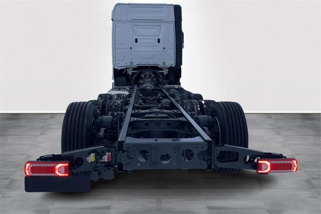 Mercedes-Benz Arocs 3263 LK/8x4 NLA UUSI ALUSTA - Kamion-šasija: slika Mercedes-Benz Arocs 3263 LK/8x4 NLA UUSI ALUSTA - Kamion-šasija Mercedes-Benz Arocs 3263 LK/8x4 NLA UUSI ALUSTA - Kamion-šasija: slika Mercedes-Benz Arocs 3263 LK/8x4 NLA UUSI ALUSTA - Kamion-šasija