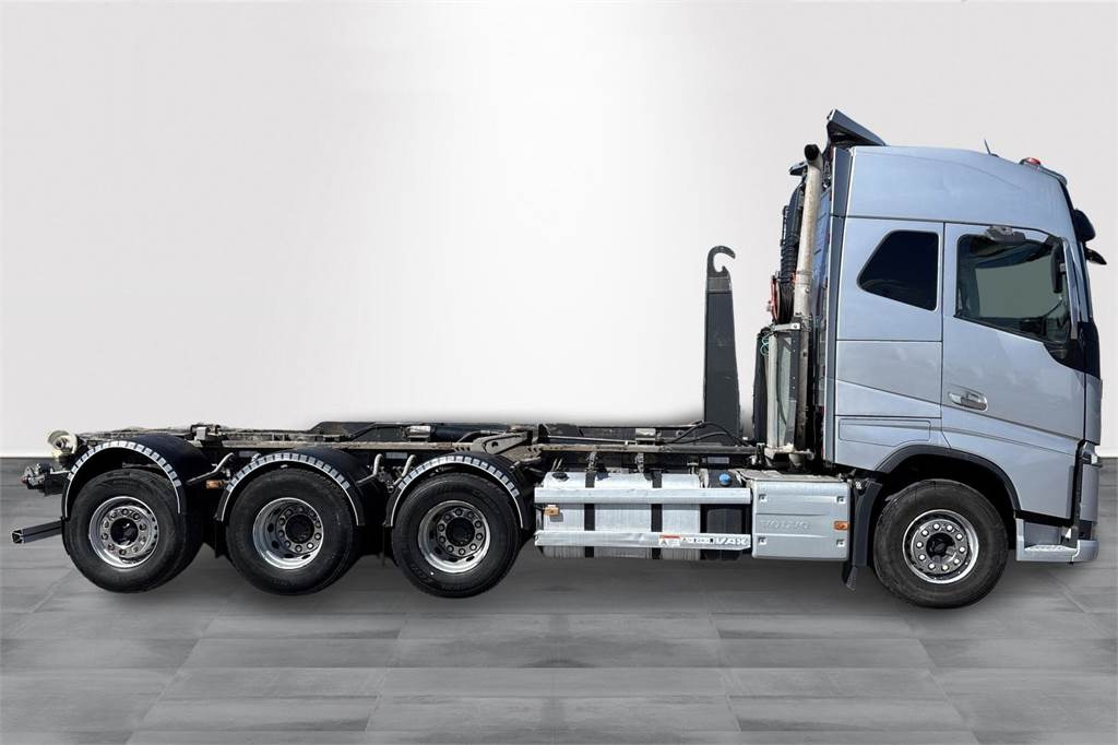 Volvo FH 16 650 - Kamion s kukastom dizalicom: slika Volvo FH 16 650 - Kamion s kukastom dizalicom Volvo FH 16 650 - Kamion s kukastom dizalicom: slika Volvo FH 16 650 - Kamion s kukastom dizalicom