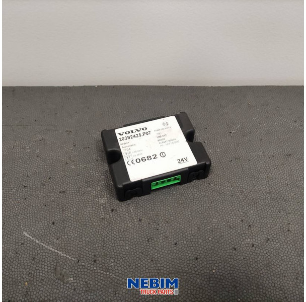 Volvo Volvo - 20392425 - Regeleenheid - Rezervni dijelovi za Kamion: slika Volvo Volvo - 20392425 - Regeleenheid - Rezervni dijelovi za Kamion Volvo Volvo - 20392425 - Regeleenheid - Rezervni dijelovi za Kamion: slika Volvo Volvo - 20392425 - Regeleenheid - Rezervni dijelovi za Kamion