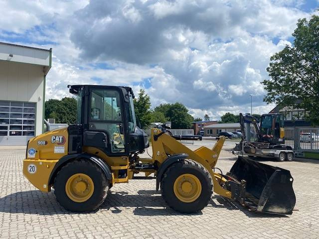 Utovarivač na kotačima Cat 908-14A  40 km/h MIETE / RENTAL (12002092): slika Utovarivač na kotačima Cat 908-14A  40 km/h MIETE / RENTAL (12002092)