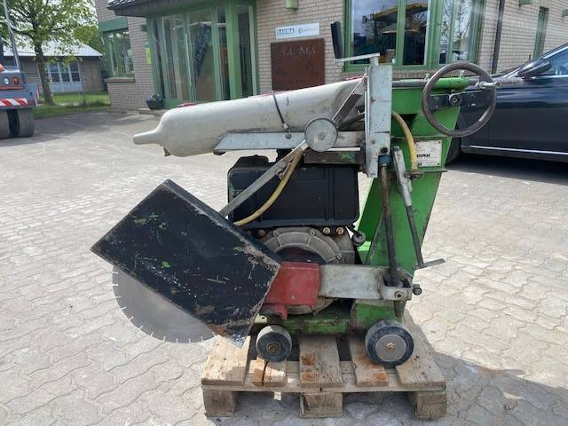 Lissmac FS-16 D/I (12005321) - Građevinski strojevi: slika Lissmac FS-16 D/I (12005321) - Građevinski strojevi Lissmac FS-16 D/I (12005321) - Građevinski strojevi: slika Lissmac FS-16 D/I (12005321) - Građevinski strojevi