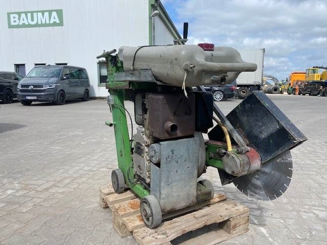 Lissmac FS-16 D/I (12005321) - Građevinski strojevi: slika Lissmac FS-16 D/I (12005321) - Građevinski strojevi Lissmac FS-16 D/I (12005321) - Građevinski strojevi: slika Lissmac FS-16 D/I (12005321) - Građevinski strojevi