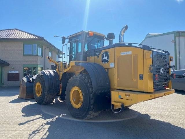 John Deere 744 P MIETE / RENTAL (12002124) - Utovarivač na kotačima: slika John Deere 744 P MIETE / RENTAL (12002124) - Utovarivač na kotačima John Deere 744 P MIETE / RENTAL (12002124) - Utovarivač na kotačima: slika John Deere 744 P MIETE / RENTAL (12002124) - Utovarivač na kotačima