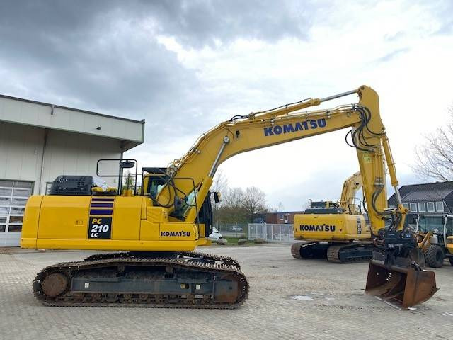 Komatsu PC 210 LC-11 MIETE / RENTAL (12002221) - Bager gusjeničar: slika Komatsu PC 210 LC-11 MIETE / RENTAL (12002221) - Bager gusjeničar Komatsu PC 210 LC-11 MIETE / RENTAL (12002221) - Bager gusjeničar: slika Komatsu PC 210 LC-11 MIETE / RENTAL (12002221) - Bager gusjeničar