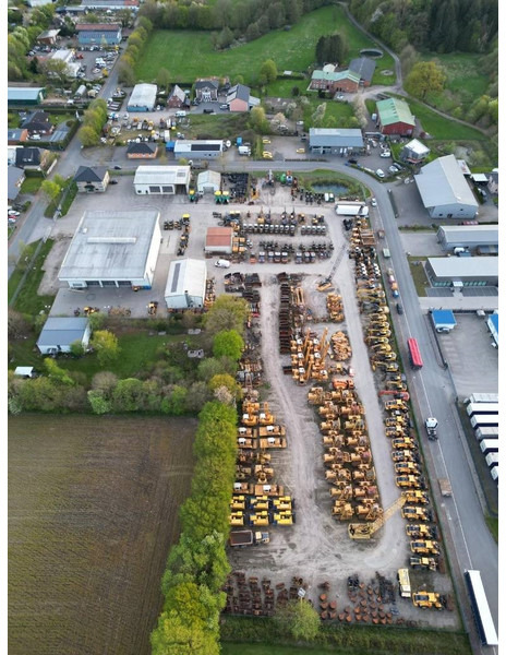 Komatsu WA 95-3 - Utovarivač na kotačima: slika Komatsu WA 95-3 - Utovarivač na kotačima Komatsu WA 95-3 - Utovarivač na kotačima: slika Komatsu WA 95-3 - Utovarivač na kotačima