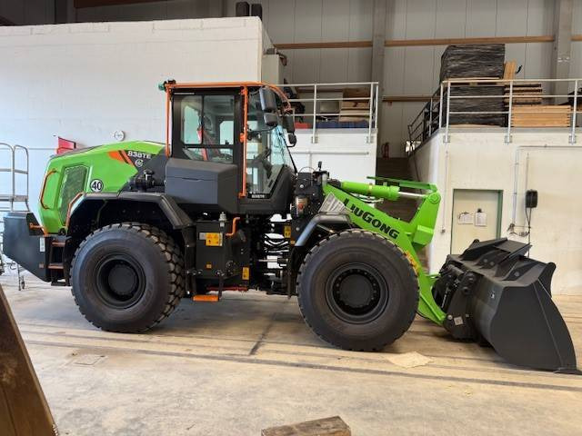 LIUGONG 838 TE vollelektrisch MIETE / RENTAL - Utovarivač na kotačima: slika LIUGONG 838 TE vollelektrisch MIETE / RENTAL - Utovarivač na kotačima LIUGONG 838 TE vollelektrisch MIETE / RENTAL - Utovarivač na kotačima: slika LIUGONG 838 TE vollelektrisch MIETE / RENTAL - Utovarivač na kotačima