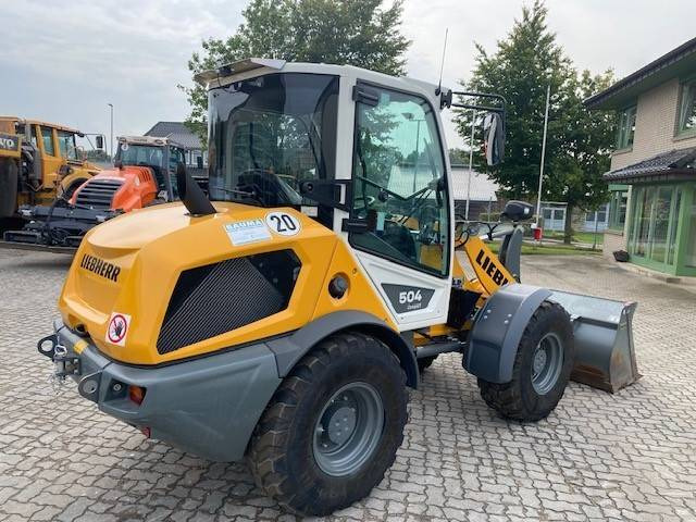 Liebherr L 504 Compact MIETE / RENTAL (12002036) - Utovarivač na kotačima: slika Liebherr L 504 Compact MIETE / RENTAL (12002036) - Utovarivač na kotačima Liebherr L 504 Compact MIETE / RENTAL (12002036) - Utovarivač na kotačima: slika Liebherr L 504 Compact MIETE / RENTAL (12002036) - Utovarivač na kotačima