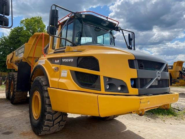 Volvo A 25 G MIETE / RENTAL (12001045) - Zglobni istovarivač: slika Volvo A 25 G MIETE / RENTAL (12001045) - Zglobni istovarivač Volvo A 25 G MIETE / RENTAL (12001045) - Zglobni istovarivač: slika Volvo A 25 G MIETE / RENTAL (12001045) - Zglobni istovarivač